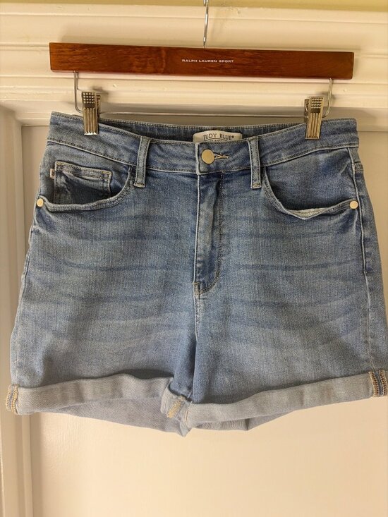 Judy Blue Pants - Judy Blue Cuffed Jean Shorts 3" Inseam Size L Casual Summer Comfort